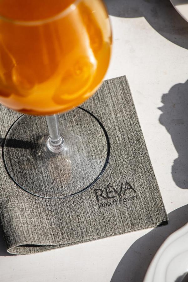 Reva Residences And Pool Monforte dʼAlba Exterior foto